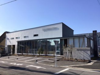 尾張旭市I様クリニック　屋根外壁塗装工事